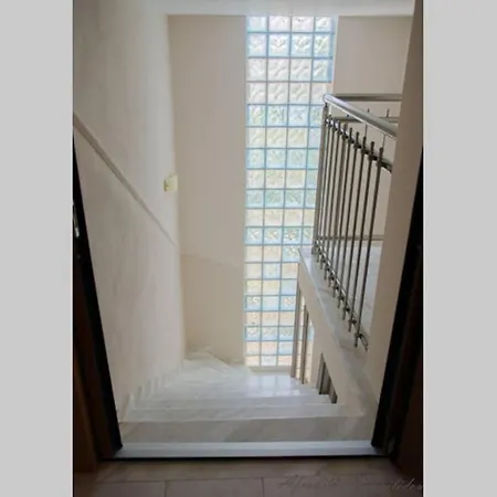 아파트 Paressa's House 니키티